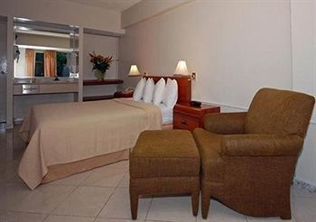 Quality Inn El Tuque Понсе Экстерьер фото